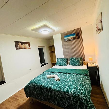 Cozy&Calm Room With Ensuite Heers ภายนอก รูปภาพ